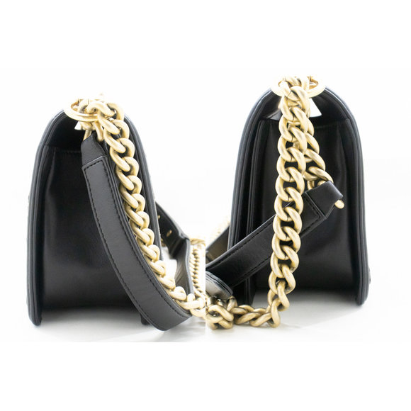 CHANEL Boy Shoulder Bag - Picture 8 of 13